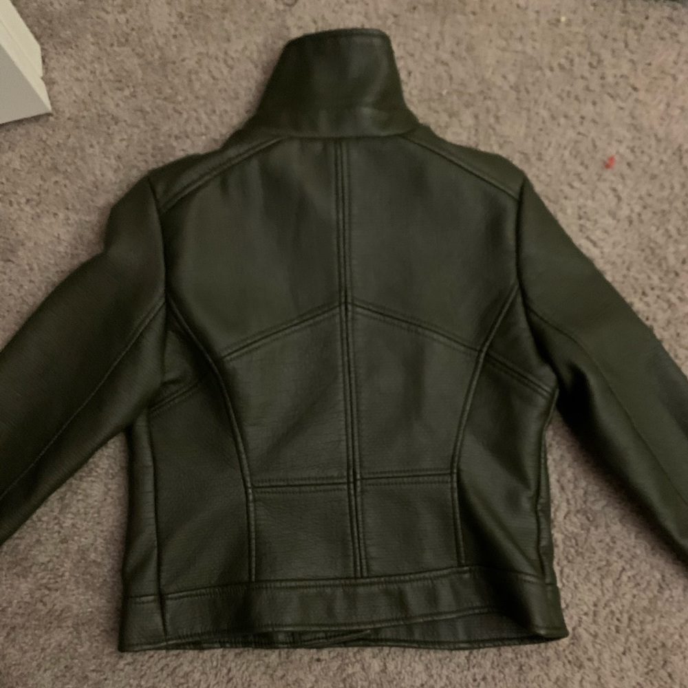 Leather jacket - Picture 2 of 2